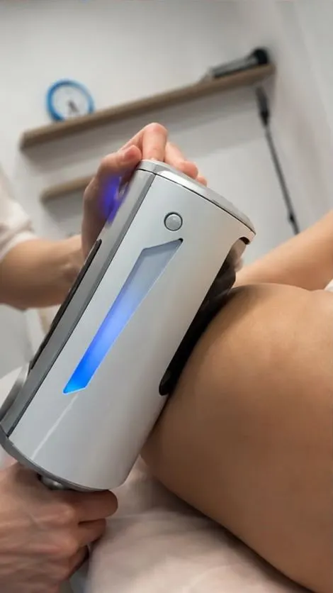 A contouring session over the glute and upper thigh